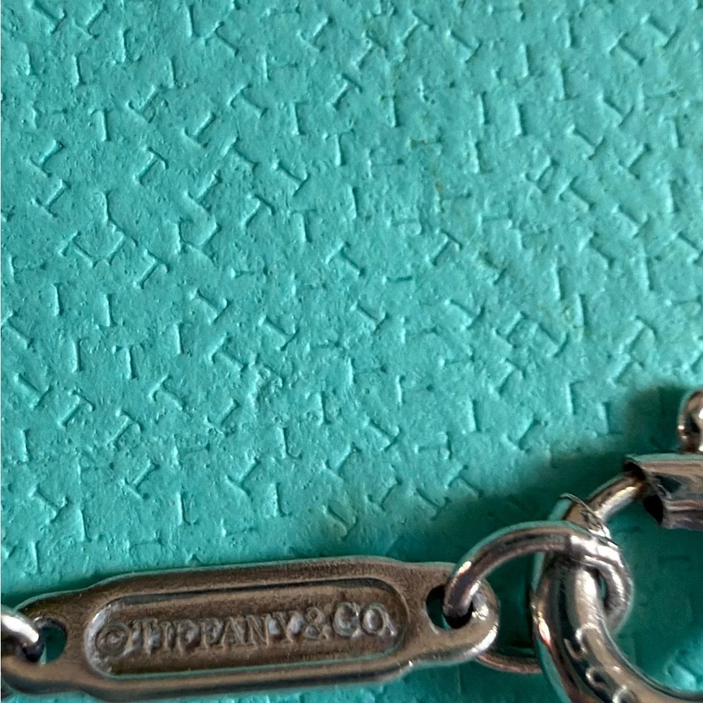 Tiffany & Co. Silver Filigree Heart & Key Pendant Necklace - Picture 3 of 6